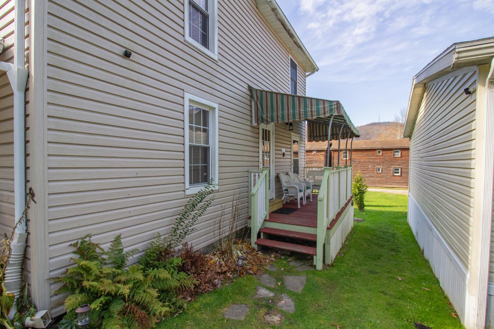 Stay In Ohiopyle In The Middle Of Town By The Gap Trail Bagian luar foto